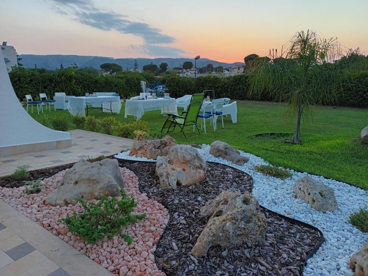 Le Stelle Di Orione Villa Fontane Bianche Exterior photo